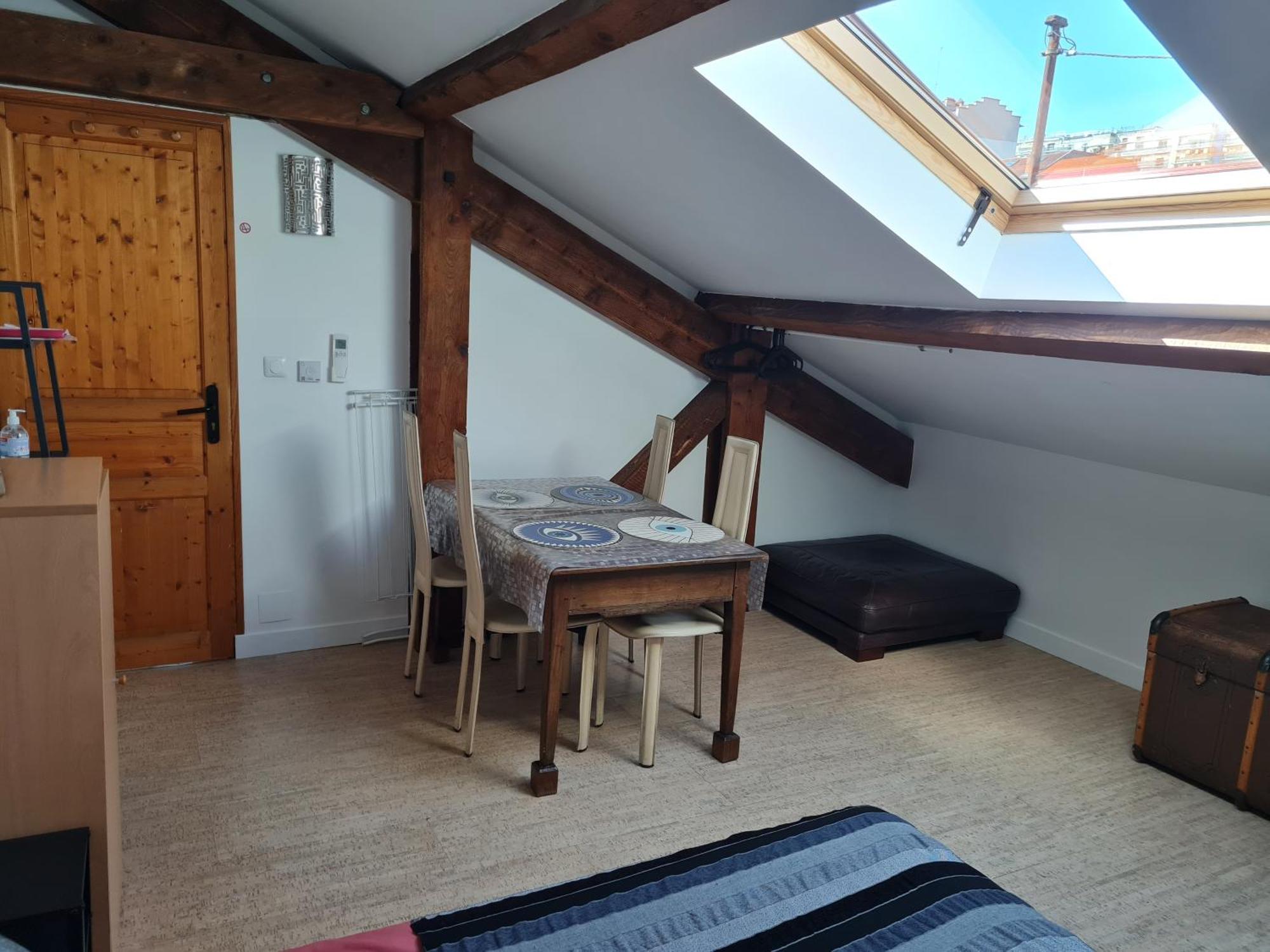 Espace Beléverte Bussière 1 Tamaris appartement meublé de 2 chambres Oullins Esterno foto